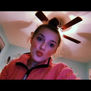 Meet your Posher, Paige